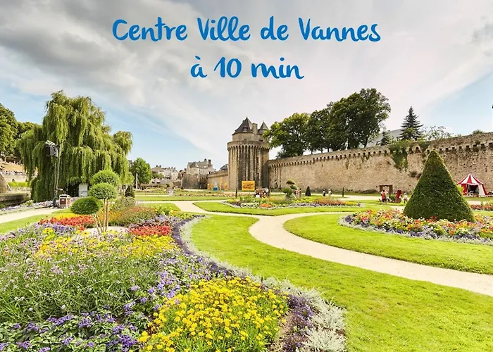 Brit Hotel Vannes-Theix